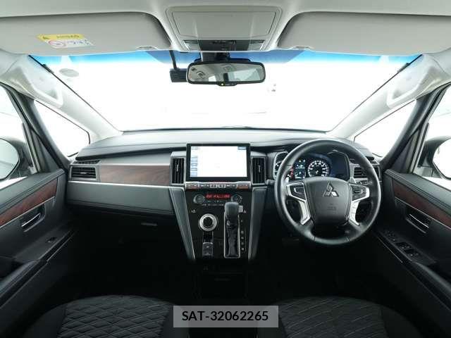 Mitsubishi DELICA 2022-03 8098884-7