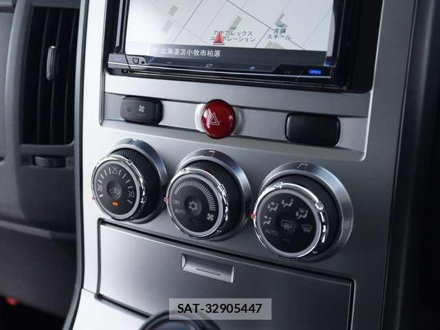 Mitsubishi DELICA 2013-10 8098910-14
