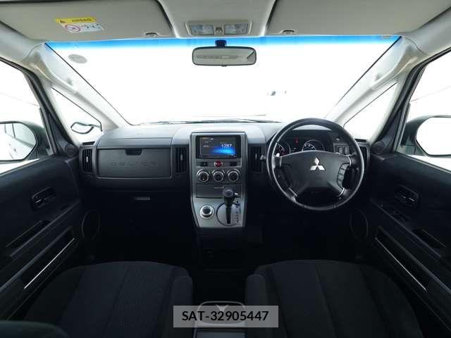 Mitsubishi DELICA 2013-10 8098910-4