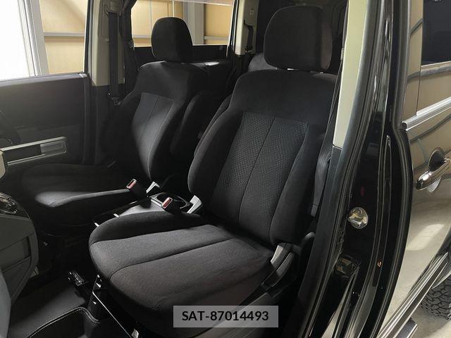 Mitsubishi DELICA 2013-12 8098900-9