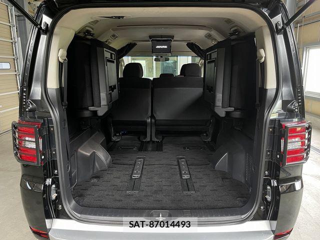 Mitsubishi DELICA 2013-12 8098900-12