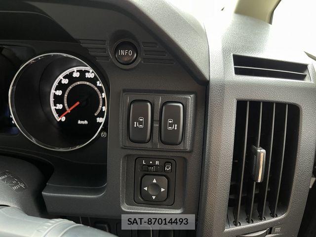 Mitsubishi DELICA 2013-12 8098900-17