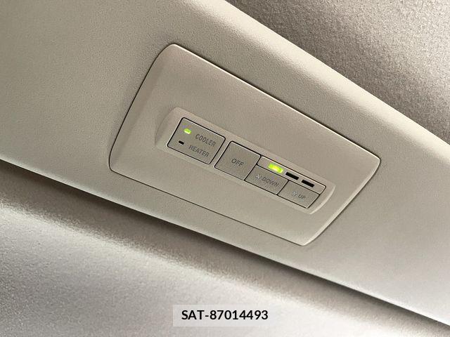 Mitsubishi DELICA 2013-12 8098900-25
