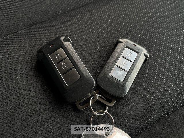 Mitsubishi DELICA 2013-12 8098900-29