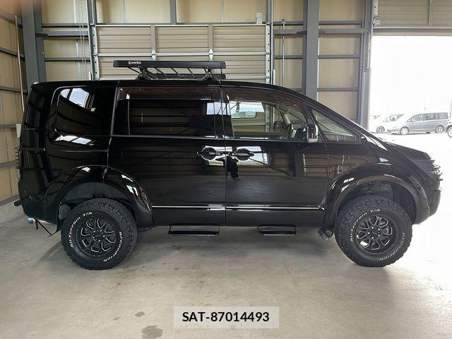 Mitsubishi DELICA 2013-12 8098900-5