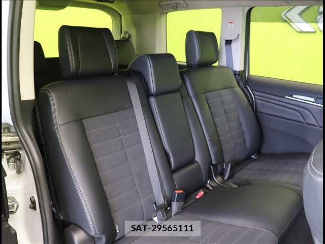 Mitsubishi DELICA 2025-03 8098879-24