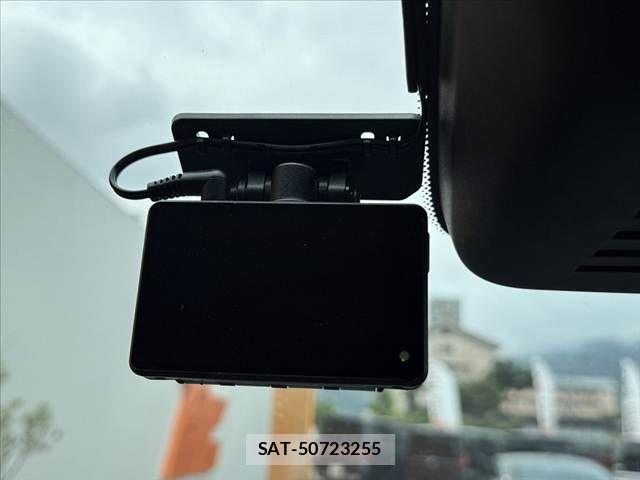 Mitsubishi DELICA 2019-03 8098899-28