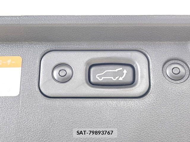 Mitsubishi DELICA 2025-01 8098878-7
