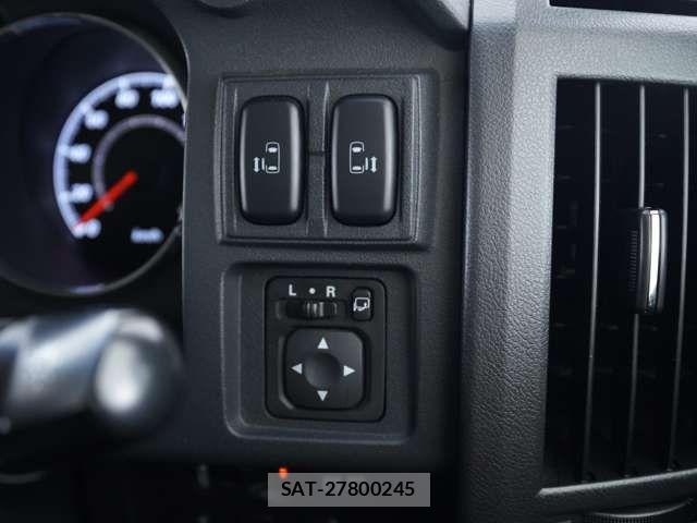 Mitsubishi DELICA 2014-01 8098906-12