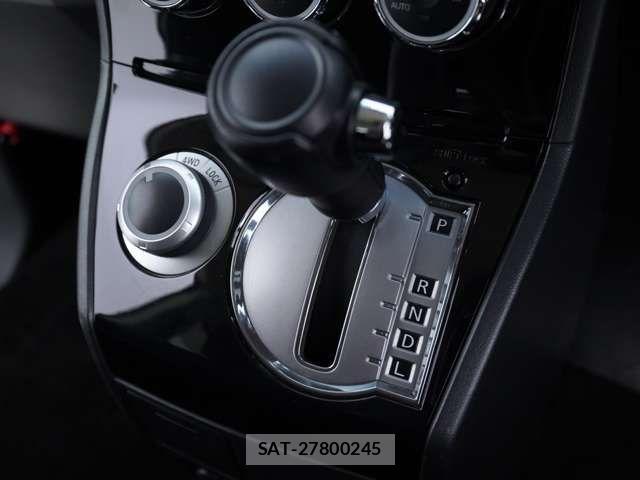 Mitsubishi DELICA 2014-01 8098906-13