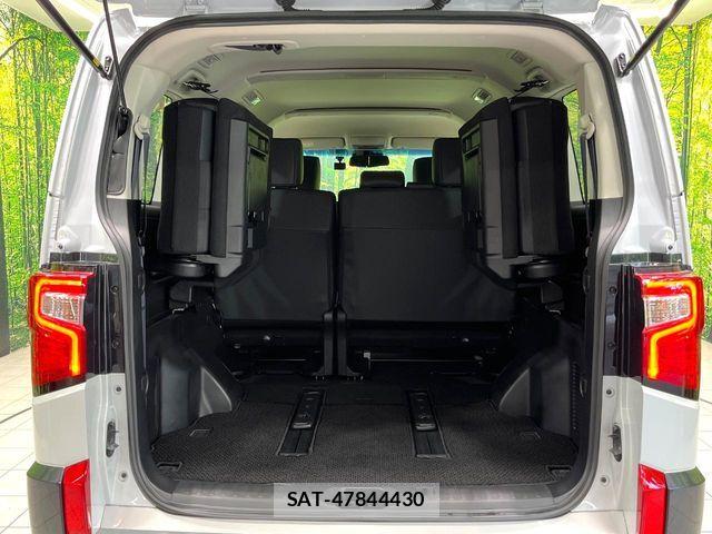 Mitsubishi DELICA 2023-12 8098880-10