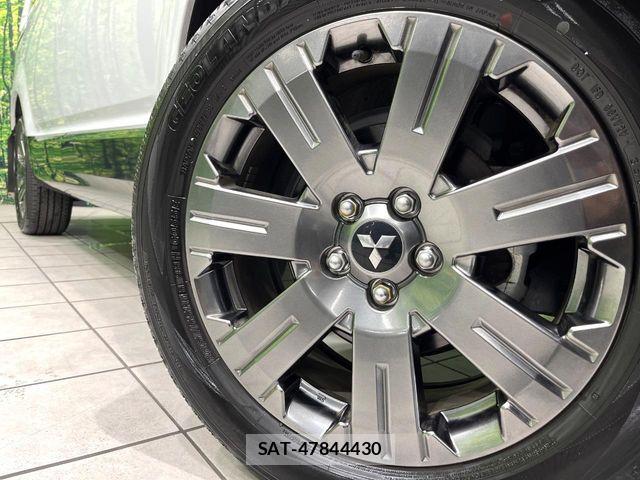 Mitsubishi DELICA 2023-12 8098880-13