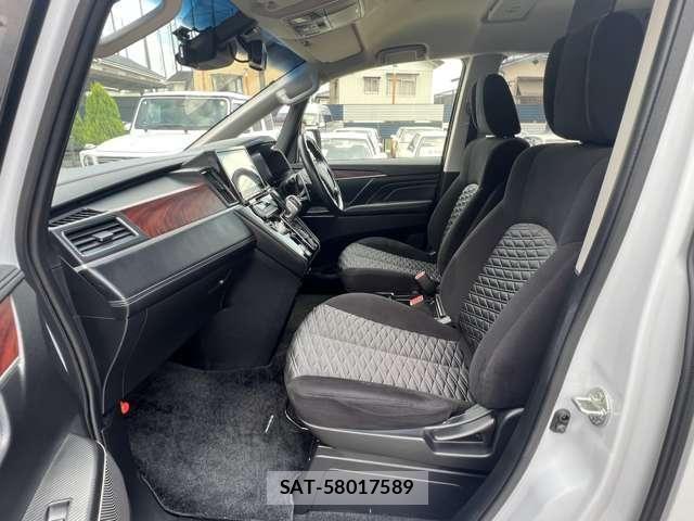 Mitsubishi DELICA 2023-04 8129816-10