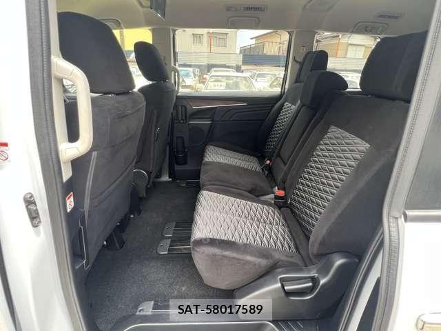 Mitsubishi DELICA 2023-04 8129816-14