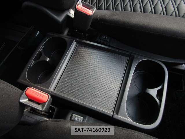 Mitsubishi DELICA 2021-03 8129822-21
