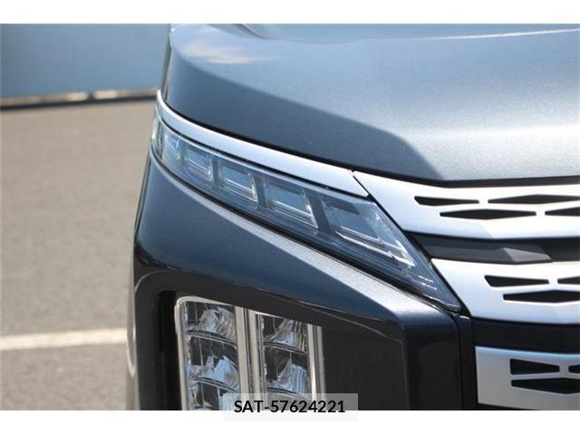 Mitsubishi DELICA 2025-11 8158308-24