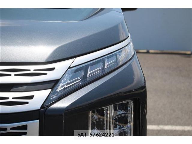 Mitsubishi DELICA 2025-11 8158308-26