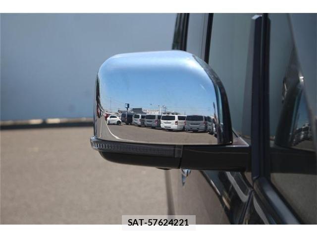Mitsubishi DELICA 2025-11 8158308-29
