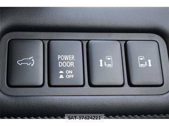 Mitsubishi DELICA 2025-11 8158308-5
