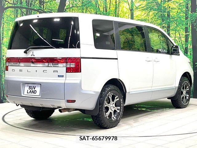 Mitsubishi DELICA 2013-12 8158310-17