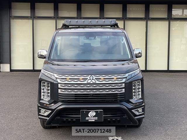 Mitsubishi DELICA 2023-09 8207293-3