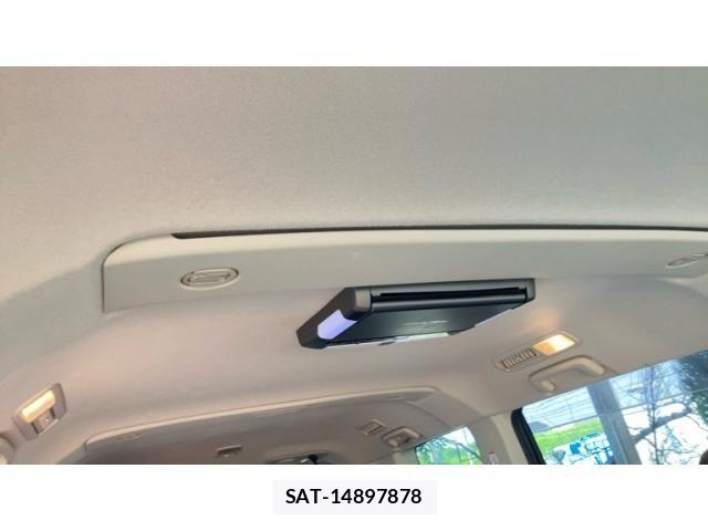 Mitsubishi DELICA 2015-08 8207317-26