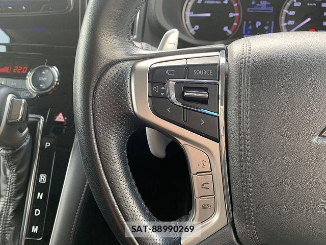 Mitsubishi DELICA 2019-09 8207301-13