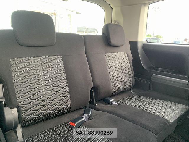 Mitsubishi DELICA 2019-09 8207301-19