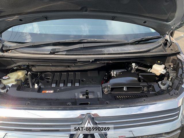 Mitsubishi DELICA 2019-09 8207301-29