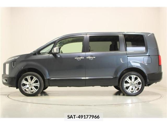 Mitsubishi DELICA 2024-02 8207299-9