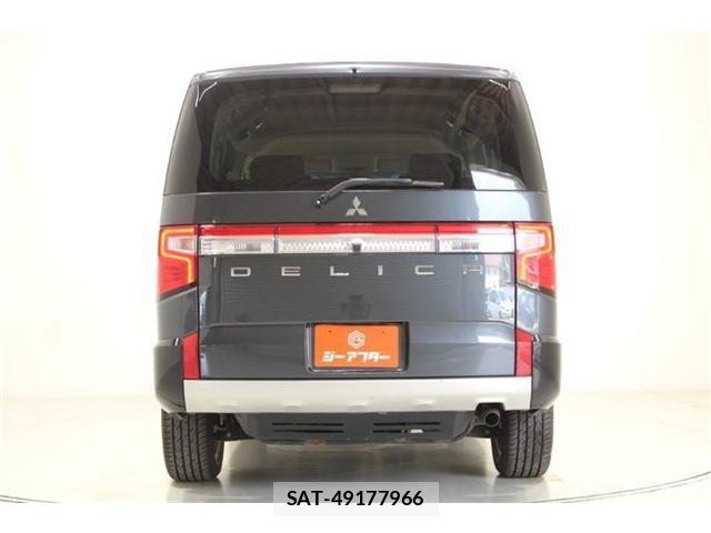 Mitsubishi DELICA 2024-02 8207299-11