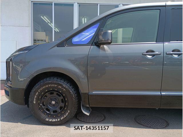 Mitsubishi DELICA 2021-11 8207313-12