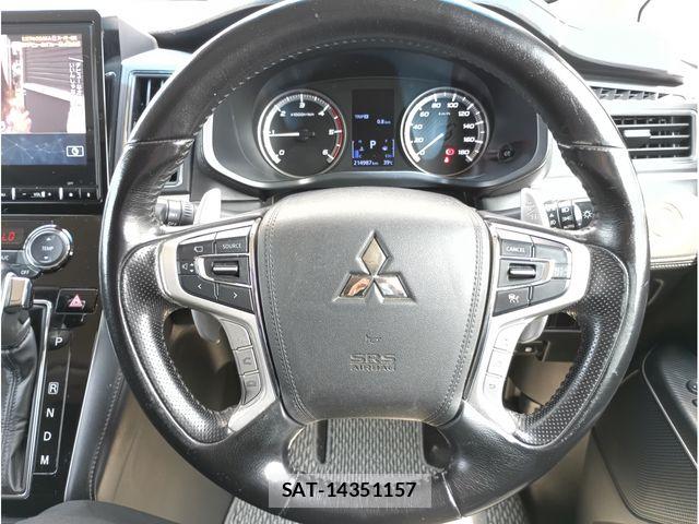 Mitsubishi DELICA 2021-11 8207313-17