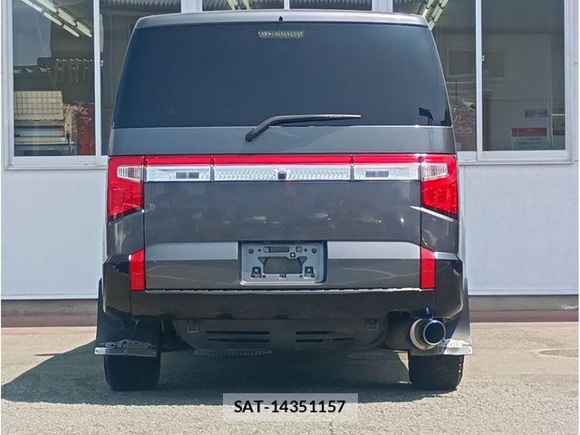 Mitsubishi DELICA 2021-11 8207313-5