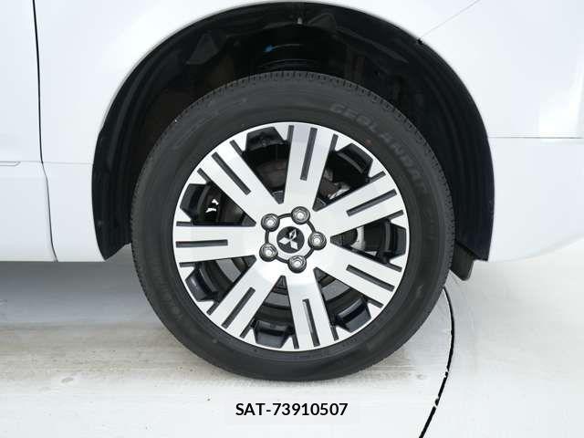 Mitsubishi DELICA 2025-03 8207294-17
