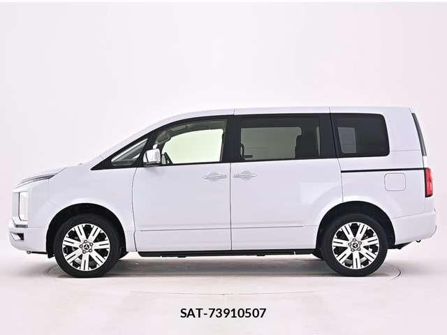 Mitsubishi DELICA 2025-03 8207294-2