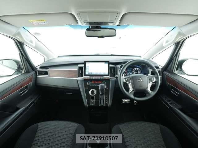 Mitsubishi DELICA 2025-03 8207294-4