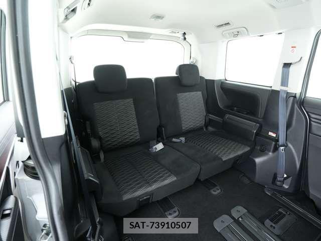 Mitsubishi DELICA 2025-03 8207294-7