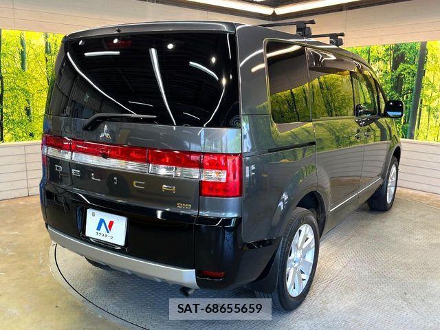 Mitsubishi DELICA 2018-12 8207309-17