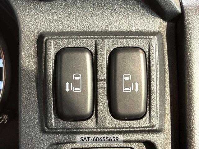 Mitsubishi DELICA 2018-12 8207309-4