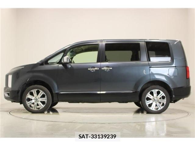 Mitsubishi DELICA 2024-02 8207300-9