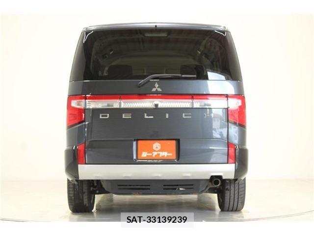 Mitsubishi DELICA 2024-02 8207300-11