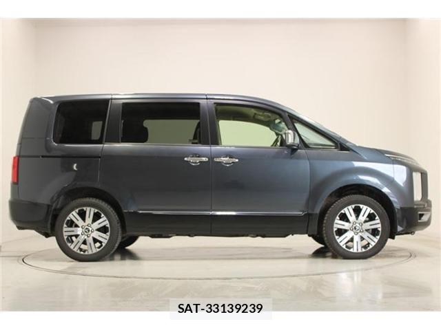 Mitsubishi DELICA 2024-02 8207300-13