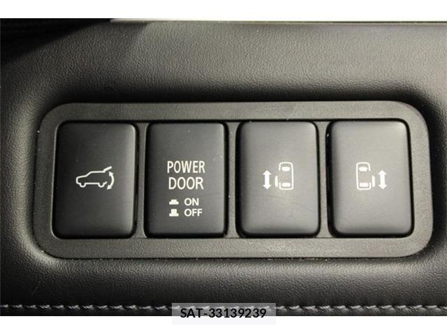 Mitsubishi DELICA 2024-02 8207300-5