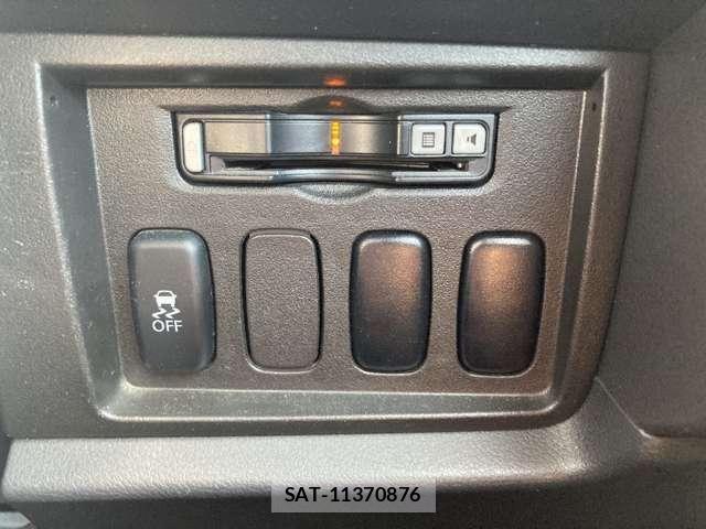 Mitsubishi DELICA 2016-02 8207315-19