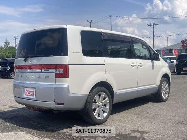 Mitsubishi DELICA 2016-02 8207315-4