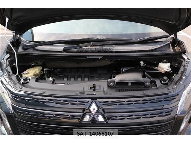 Mitsubishi DELICA 2020-02 8207306-20