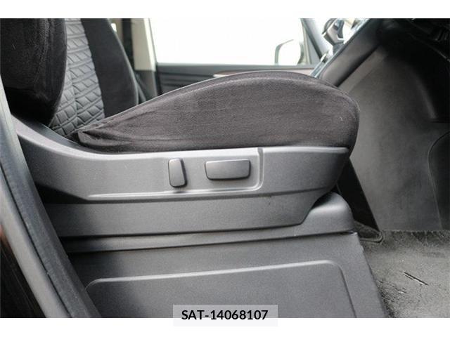 Mitsubishi DELICA 2020-02 8207306-6
