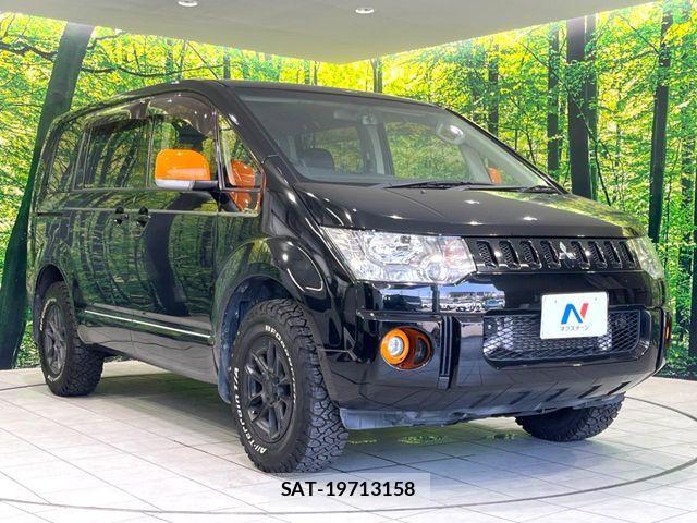 Mitsubishi DELICA 2018-02 8207311-16