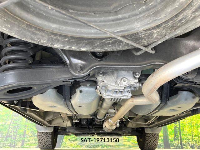 Mitsubishi DELICA 2018-02 8207311-19